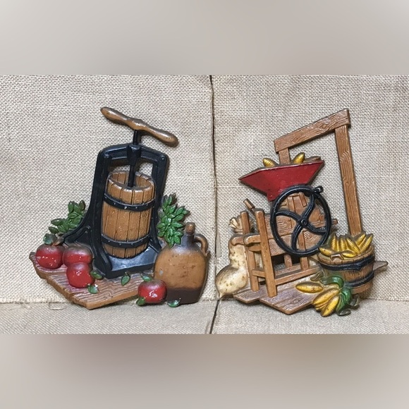 Vintage Homco Apple Press Corn Shucker Metal Wall Hanging Set Cottage Farm Core - Picture 1 of 6